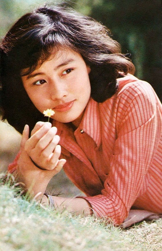 1976 赵娜 post thumbnail image